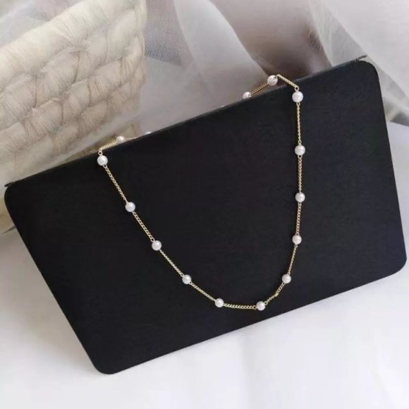 Round Pearl Station Chain Necklace in Gold - Picture 3 of 7